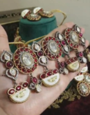 Gulnaar Luxury Kundan Set (Choker)