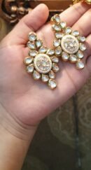 Sham e Dastak Evergreen Kundan Earrings